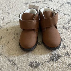 Brand new H&M unisex boots
